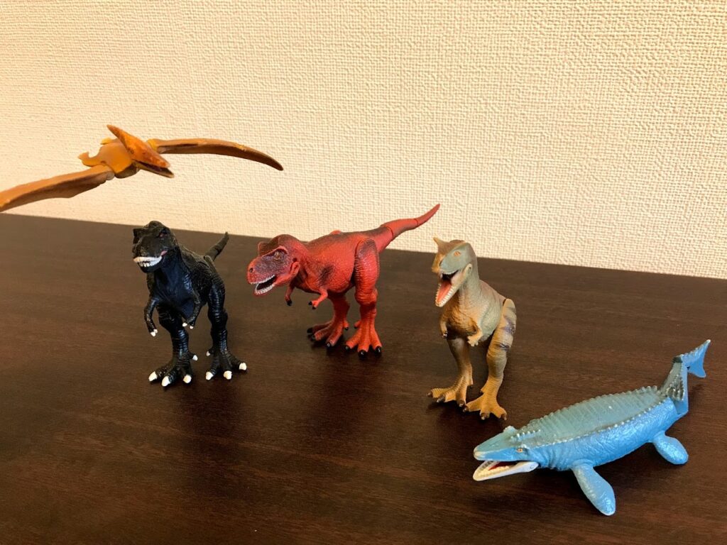 恐竜のおもちゃ　アニア